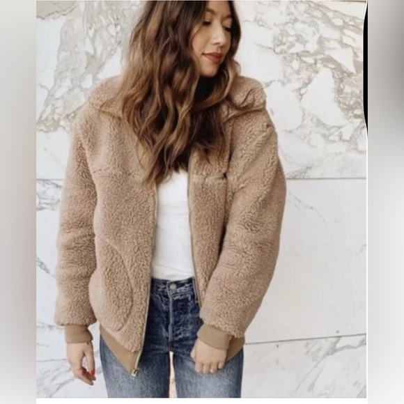 Wilfred Free Teddy Bomber - Picture 2 of 9